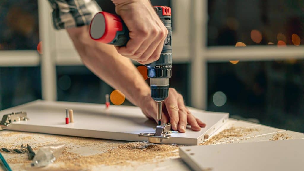 Professional Chinese sourcing agent performing multi-stage quality control on Foshan china furniture. Our team ensures all Foshan building materials and bespoke products meet export standards through rigorous on-site inspection reports.